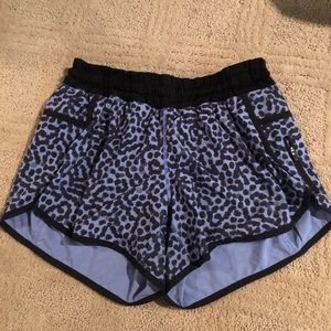 Lululemon tracker shorts